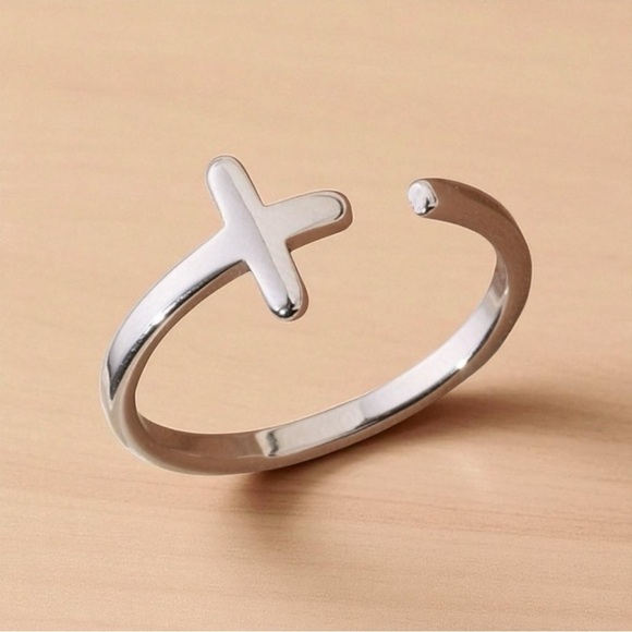 ✨ Adjustable Minimalist Modern Silver Color Cross Ring - Stainless Steel - Picture 1 of 3